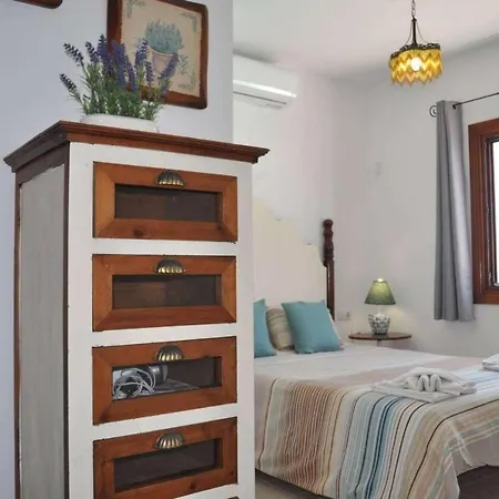 Villa 3 Bedroom - Playa Blanca *