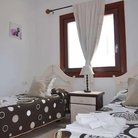 Villa 3 Bedroom - Playa Blanca *